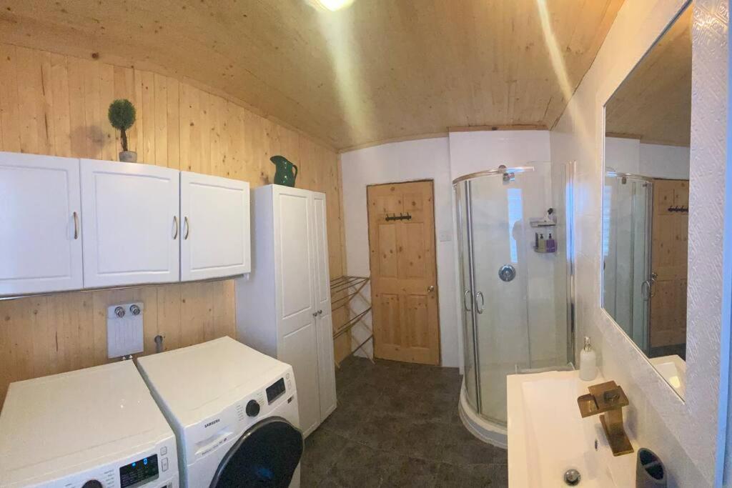Le Jazz- Chalet Rustique/Chic Avec Spa Notre-Dame-Des-Bois Exteriör bild